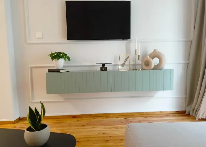 Stylish Modern Classic Salonicco