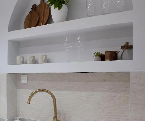Stylish Modern Classic * Salonicco
